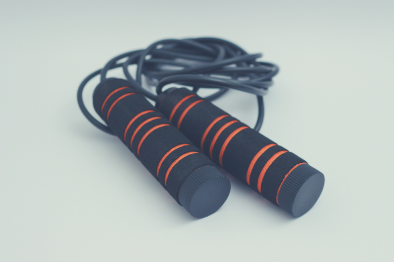 You want to select the best speed rope for your cardio workouts to ensure you are getting the best return on your investment.