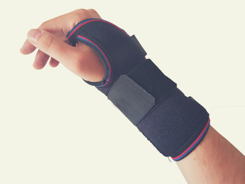 The best wrist splint for carpal tunnel help keep the wrist in a proper position for healing.