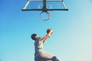 How to Dunk 3 Ways to Improve Your Vertical Jump 1